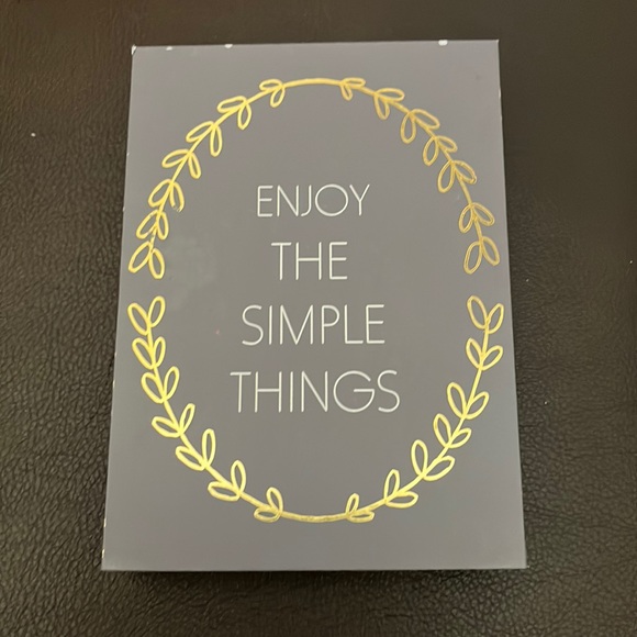 Belle Maison Wall Decor Enjoy The Simple Things Displays On Shelf